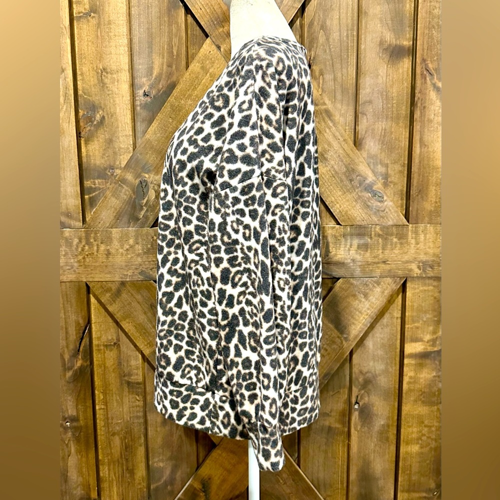 EUC Vanilla Bay Leopard Print Sequin Deer Long Sleeve Top - Picture 4 of 12
